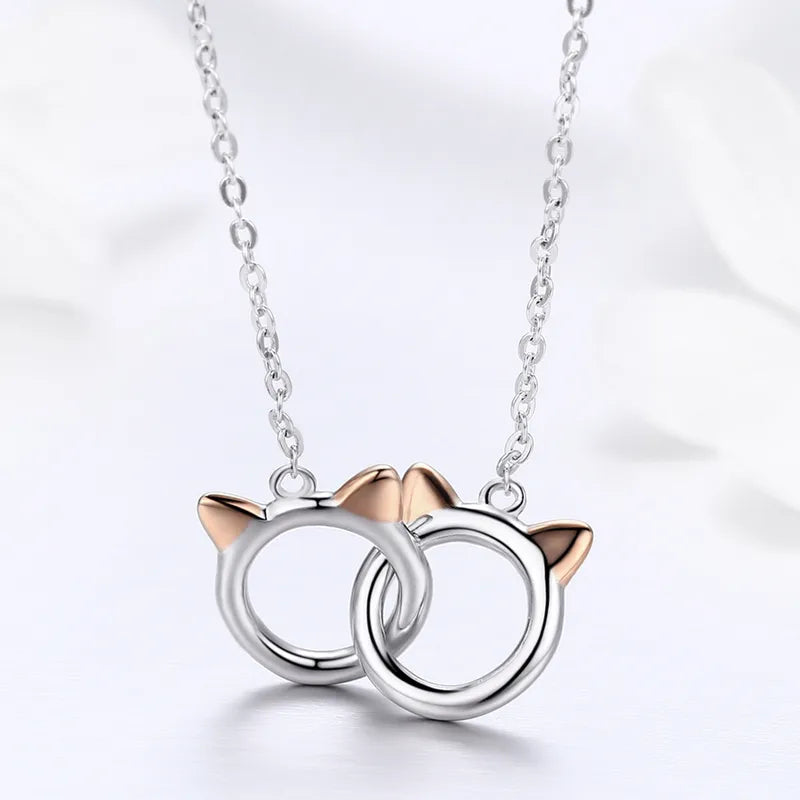 Collar kissa