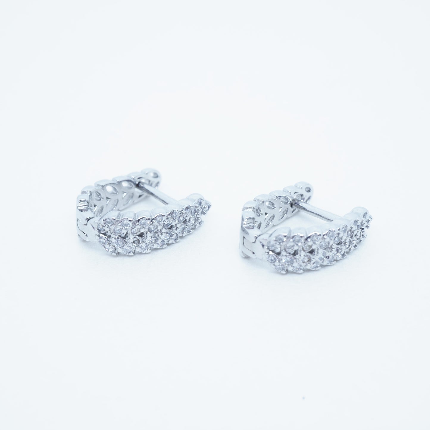 Aretes Zirlea