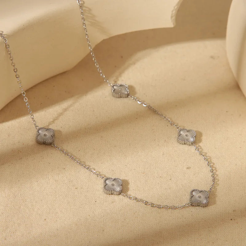 Collares Cloveras