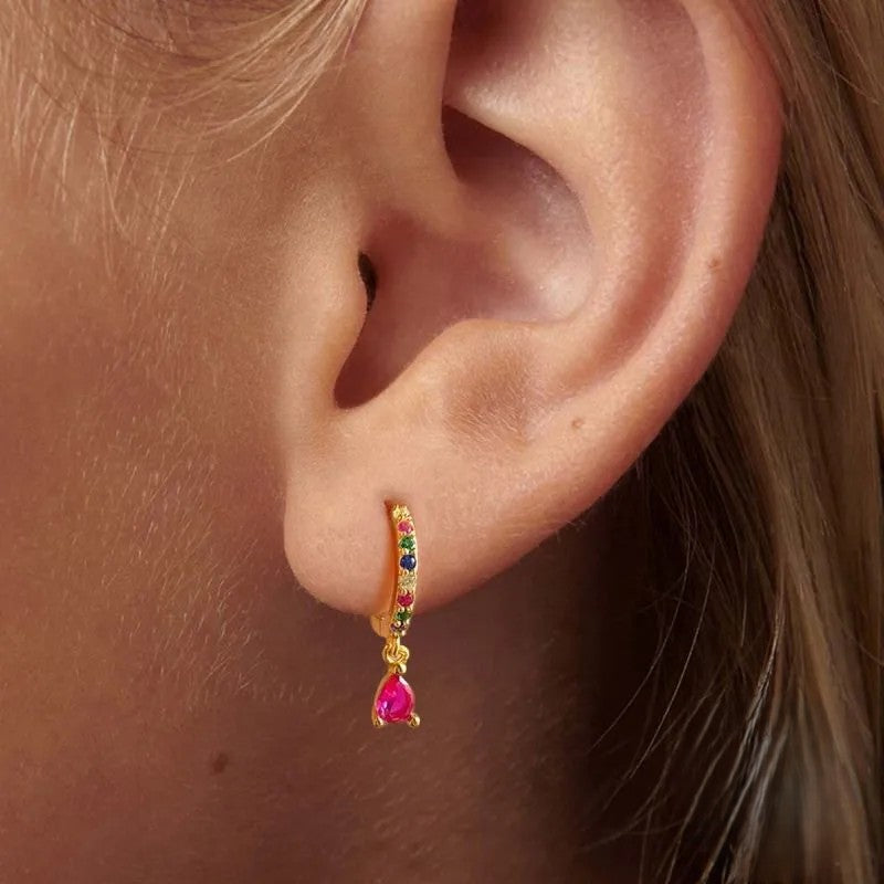 Aretes Carmín
