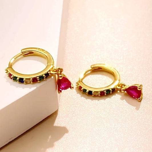 Aretes Carmín