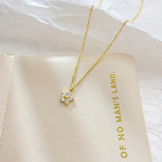 Collares Alhena