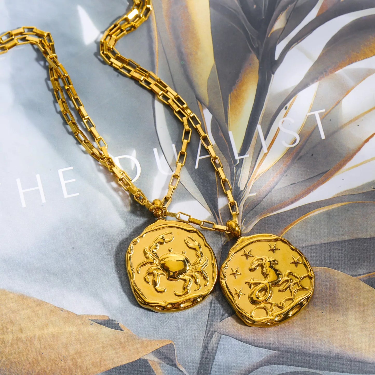Collares Astralis