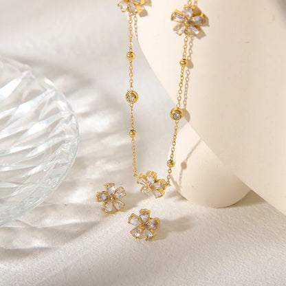 Conjunto de Collar y Aretes Fiorella