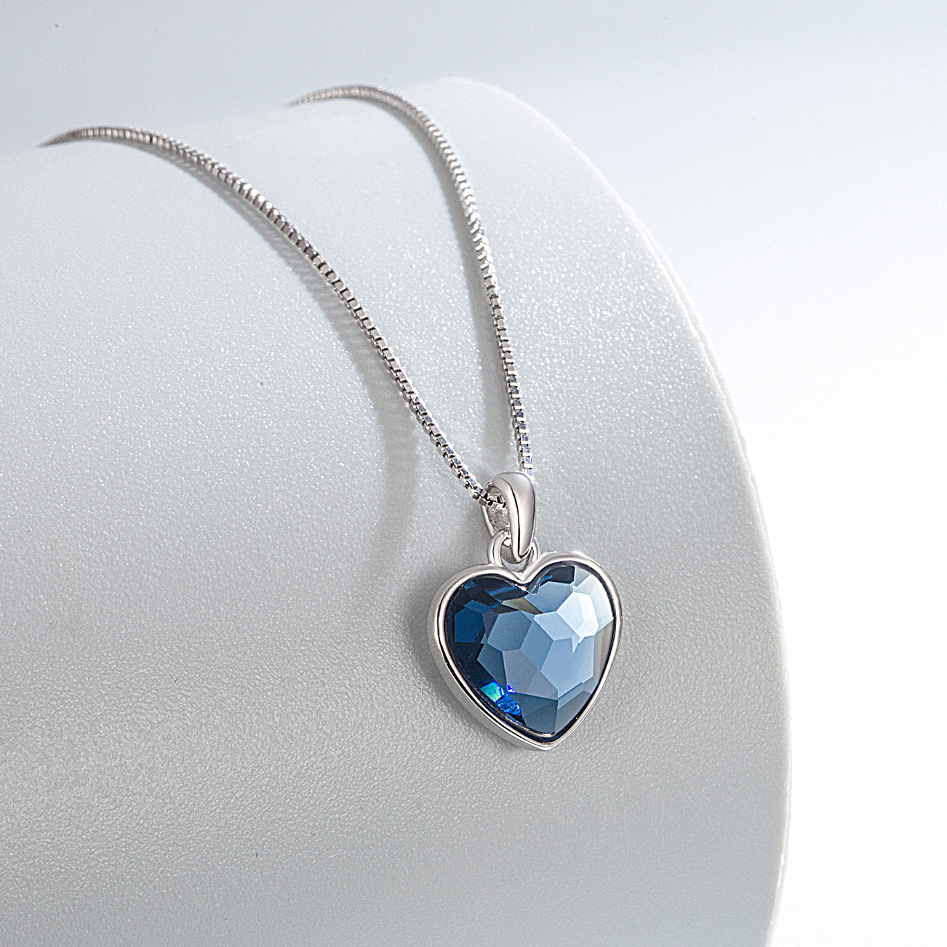 Conjunto de Collar, Aretes y Pulsera Azurea